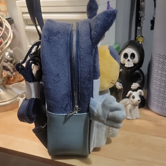 HER UNIVERSE BLUEY BACKPACK NWT